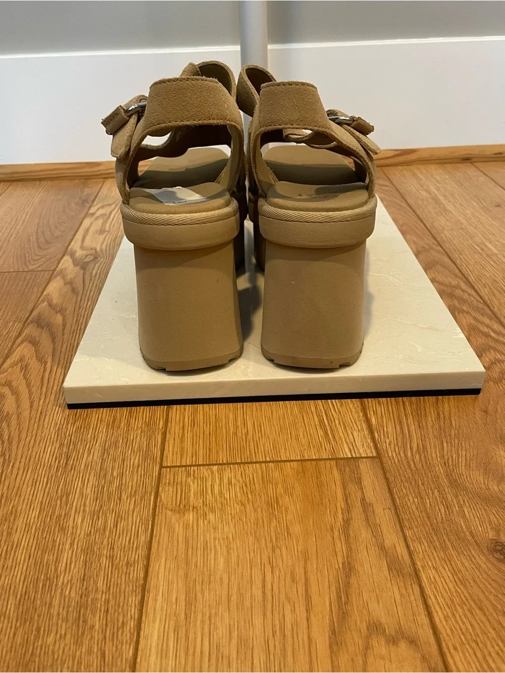 UGG Women's New Heights Beige Suede Platform T-Strap Sandals - 10 - Picture 3 of 8